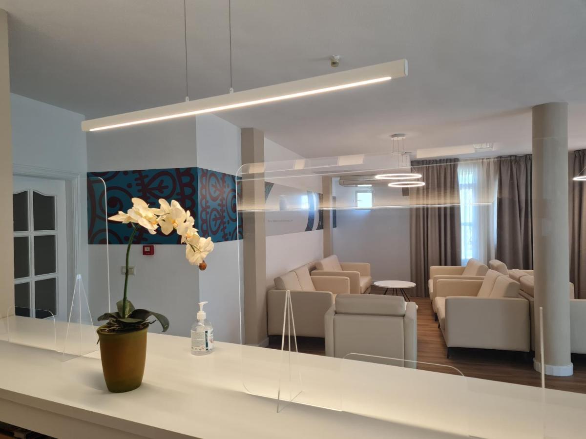 Hotel Balneario Fuentes Del Trampal Carmonita Εξωτερικό φωτογραφία